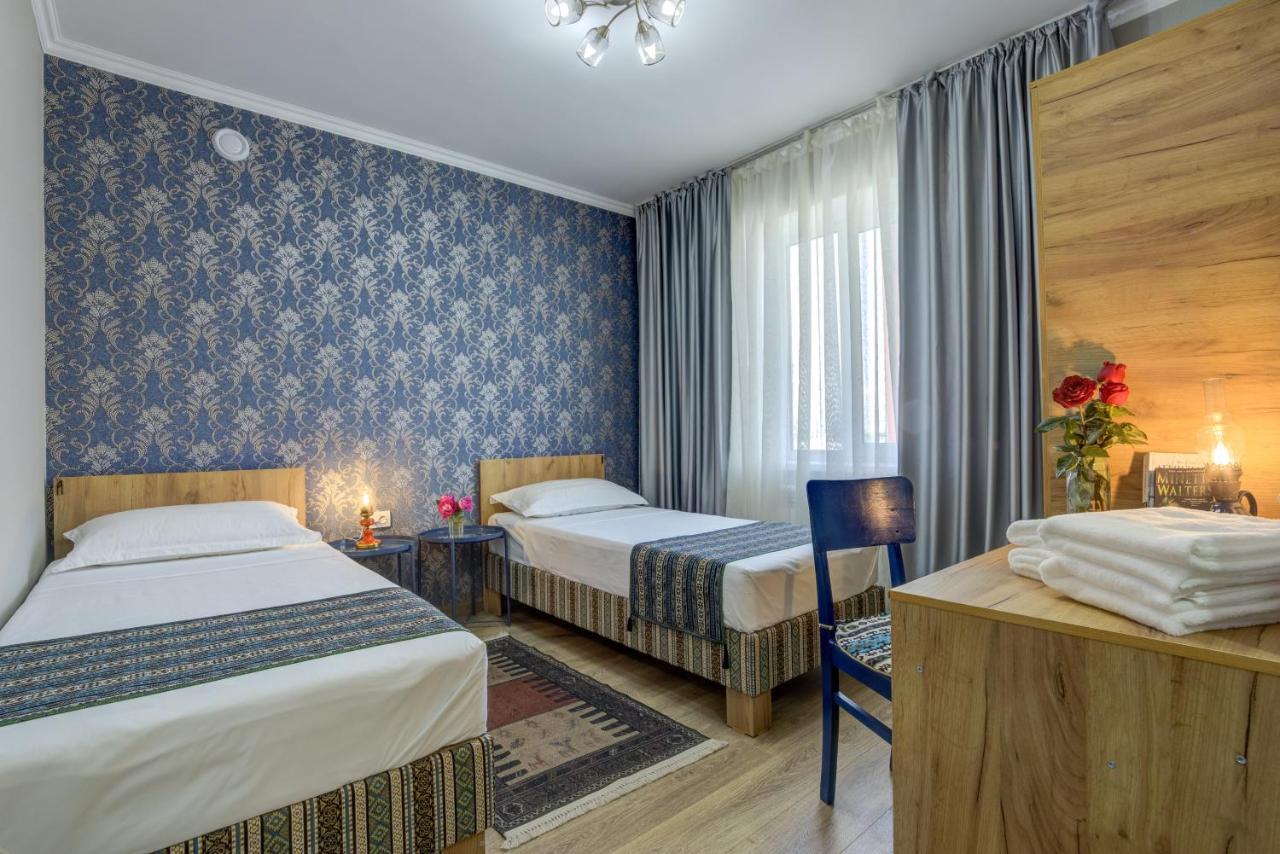 Ordo Hotel Karakol Eksteriør billede